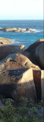 Over the rocks to the outer reef - 13Kb